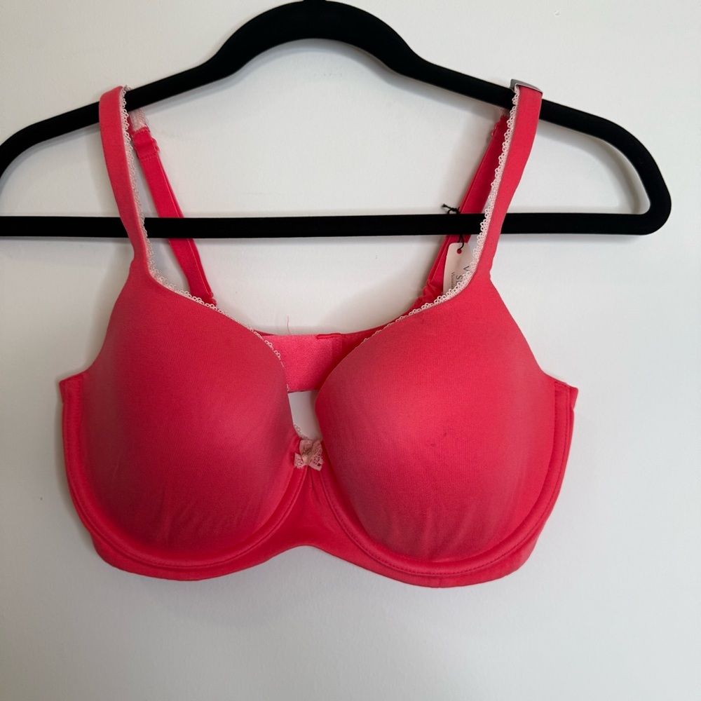Victoria's Secret Pink Full Coverage Bra 34 DD BODY BY VICTORIA LINED DEMI